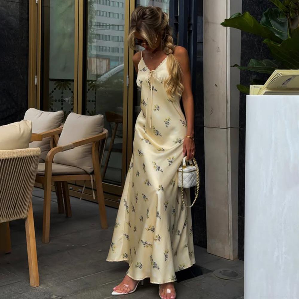 Women's Elegant Floral Satin Slip Maxi Dress V-Neck Lace Trim Backless Slim Fit Long Dress For Party Vacation Wedding Summer Autumn