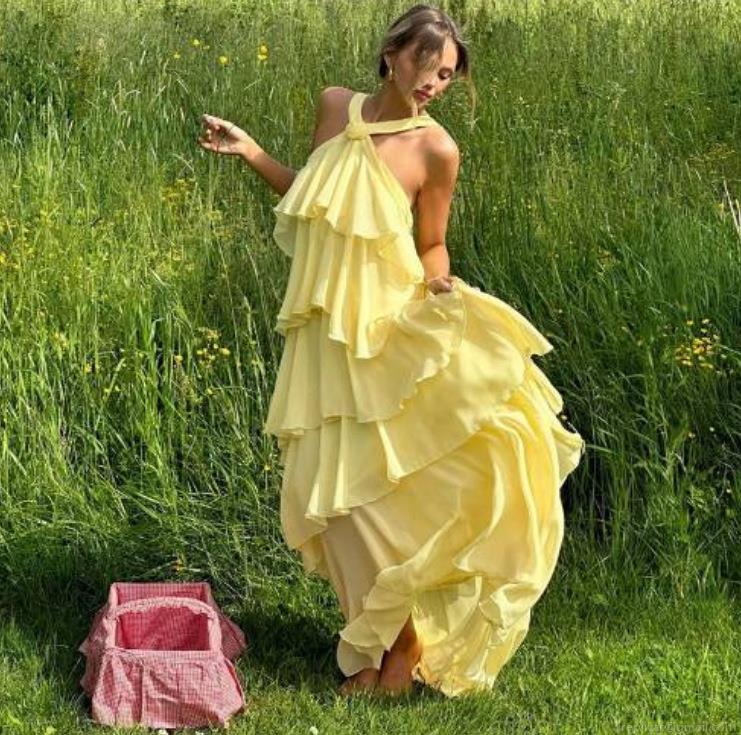Women Elegant Halter Neck Tiered Chiffon Maxi Dress Stereoscopic Flower Decoration Backless Ruffle Layered Cake Dress For Summer Vacation Party