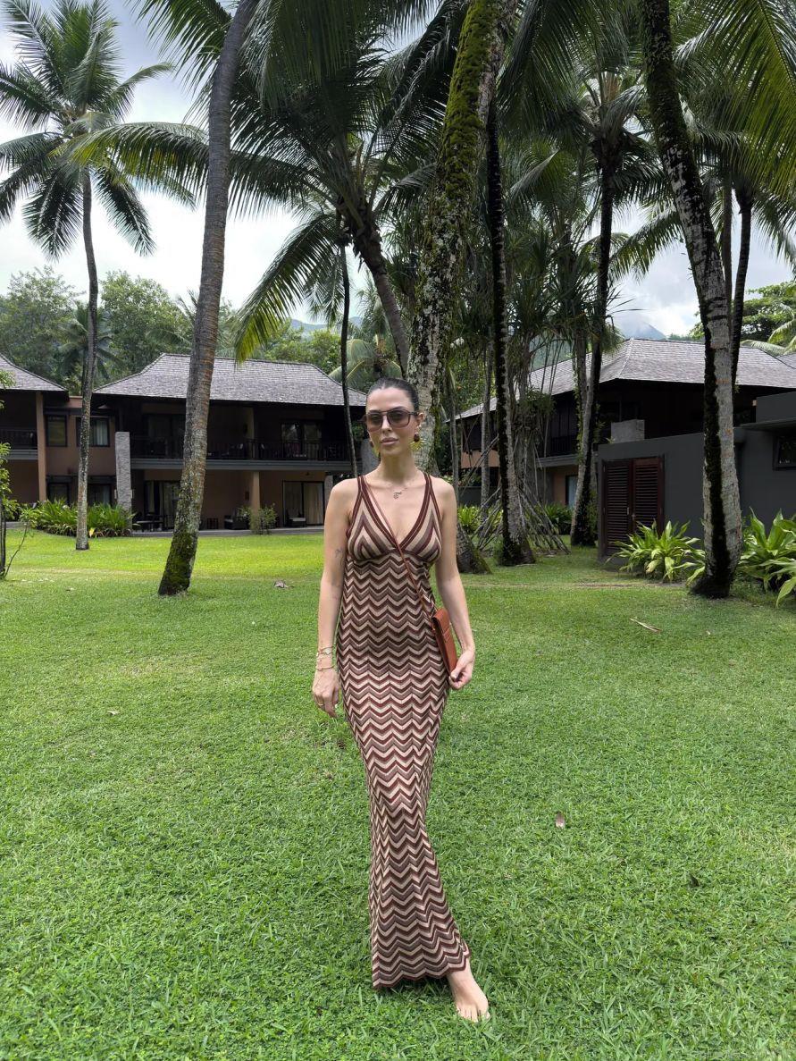 Women's Sexy Chevron Striped Knit Maxi Dress V-Neck Backless Sleeveless Bodycon Camisole Long Dress For Beach Vacation Party